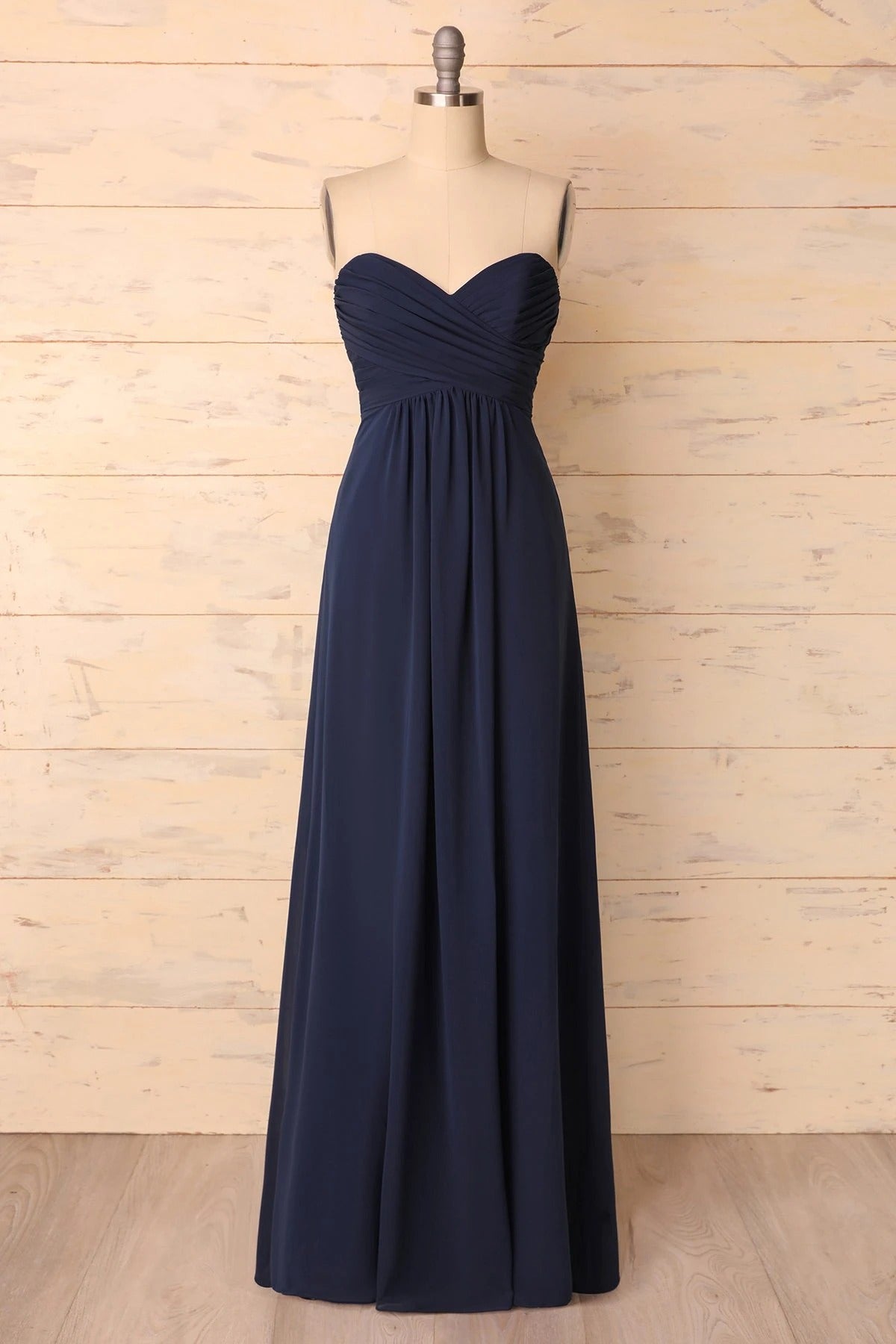 Elegant Sweetheart Pleated Navy Blue Bridesmaid Dress