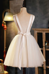 Champagne V-Neck Tulle Short Prom Dress, A-Line Evening Party Dress