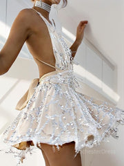 A-Line/Princess Halter Short/Mini Lace Homecoming Dresses With Beading