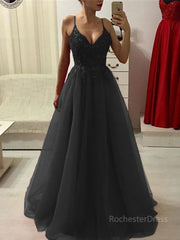 A-Line/Princess Spaghetti Straps Floor-Length Tulle Prom Dresses With Appliques Lace