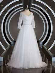 A-Line/Princess Sweetheart Sweep Train Tulle Wedding Dresses with Ruffles