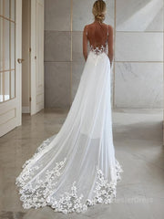 A-Line/Princess V-neck Chapel Train Chiffon Wedding Dresses With Appliques Lace