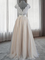 A-line V-neck Appliques Lace Floor-Length Lace Wedding Dress