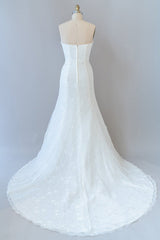 Chic Long Sheath Strapless Ruffle Lace Wedding Dress