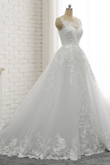 Classic Round neck Lace appliques White Princess Wedding Dress