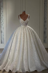 Gorgeous Long Ball Gown Sweetheart Sleeveless Lace Wedding Dress with Ruffles