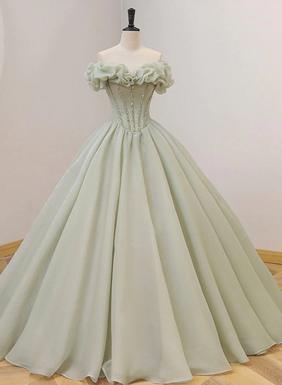 Light Green Ball Gown Sweetheart Beaded Prom Dress, Green Sweet 16 Dresses