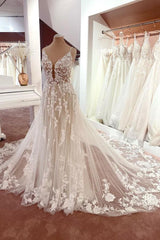 Long A-line V-neck Sleeveless Floral Lace Tulle Boho Wedding Dresses