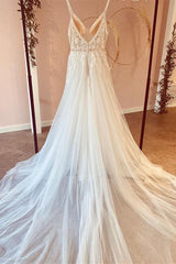 Modest Long A-line V-neck Spaghetti Straps Tulle Wedding Dress with Appliques Lace