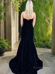 Trumpet/Mermaid Strapless Sweep Train Velvet Evening Dresses