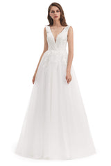 Tulle V-neck Backless Appliques Wedding Dresses