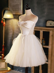 White Sweetheart Neck Tulle Short Prom Dress, Light Champagne Homecoming Dress